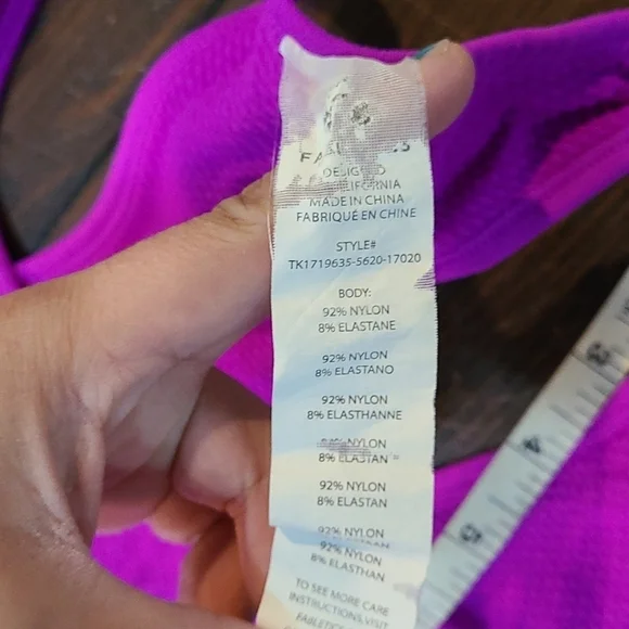 🦋 Fabletics Workout Top - Picture 6 of 7